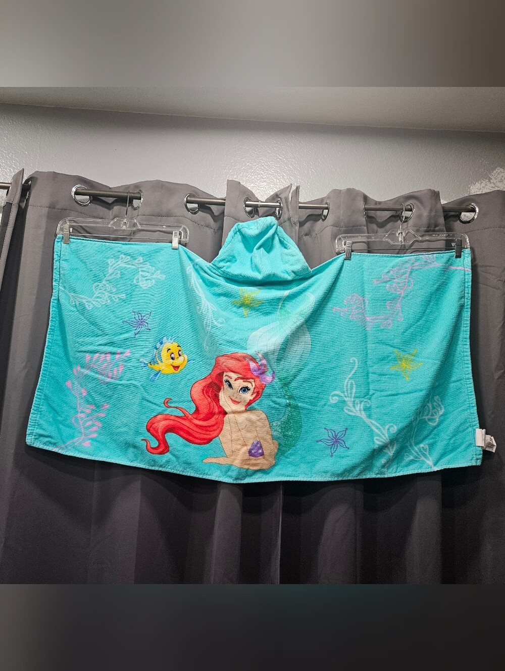 Disney The Litte Mermaid Ariel Toddler Hooded Bath Towel